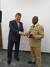 L’Ambassadeur de Russie à Bamako Igor Gromyko s’entretient avec le Ministre de la Défense et des Anciens Combattants S.E.M. I. D. Dembélé